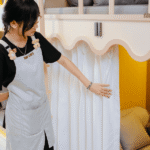 Không gian giường nằm vừa chill, vừa riêng tư, có rèm che