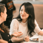Học cách lắng nghe là một trong những cách cải thiện kỹ năng giao tiếp