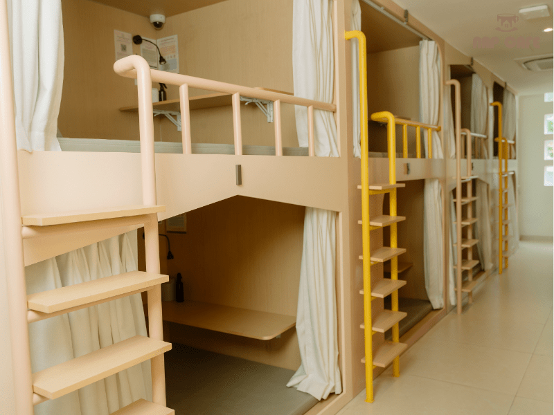 Khu vực bedzone siêu riêng tư tại Nap là không gian lý tưởng để "đắm mình" vào cuốn sách yêu thích của bạn