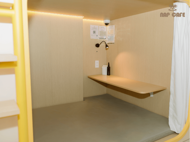 Phòng Bed Zone của Nap Cafe có lắp đặt camera đảm bảo buổi hẹn hò văn minh và an toàn