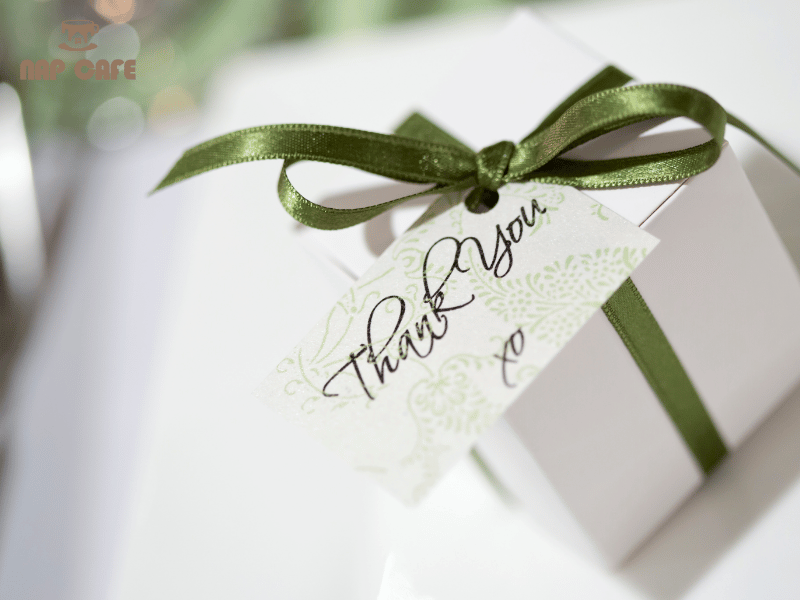 Đừng có lòng tham trước những món quà "tri ân" miễn phí