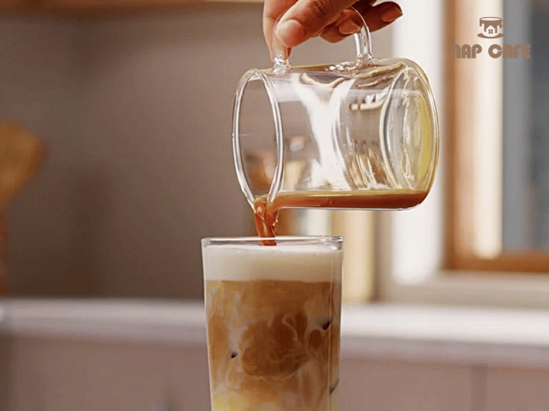 Cách pha chế Caramel Macchiato ngon chuẩn vị