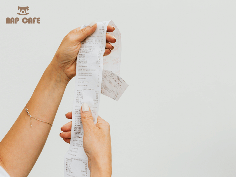 Luôn rà soát chi tiêu và điều chỉnh phù hợp là kỹ năng quản lý tài chính cá nhân sinh viên nên tự trau dồi cho mình